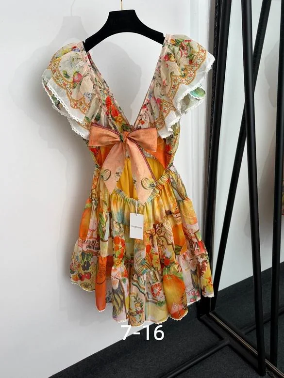 Dresses — supplier product photo